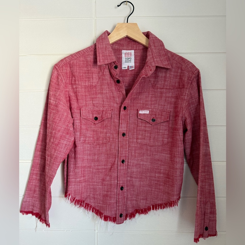 TOPO DESIGNS Western Frayed Cuff and Hem 100% Cotton Button Down Colorado Made